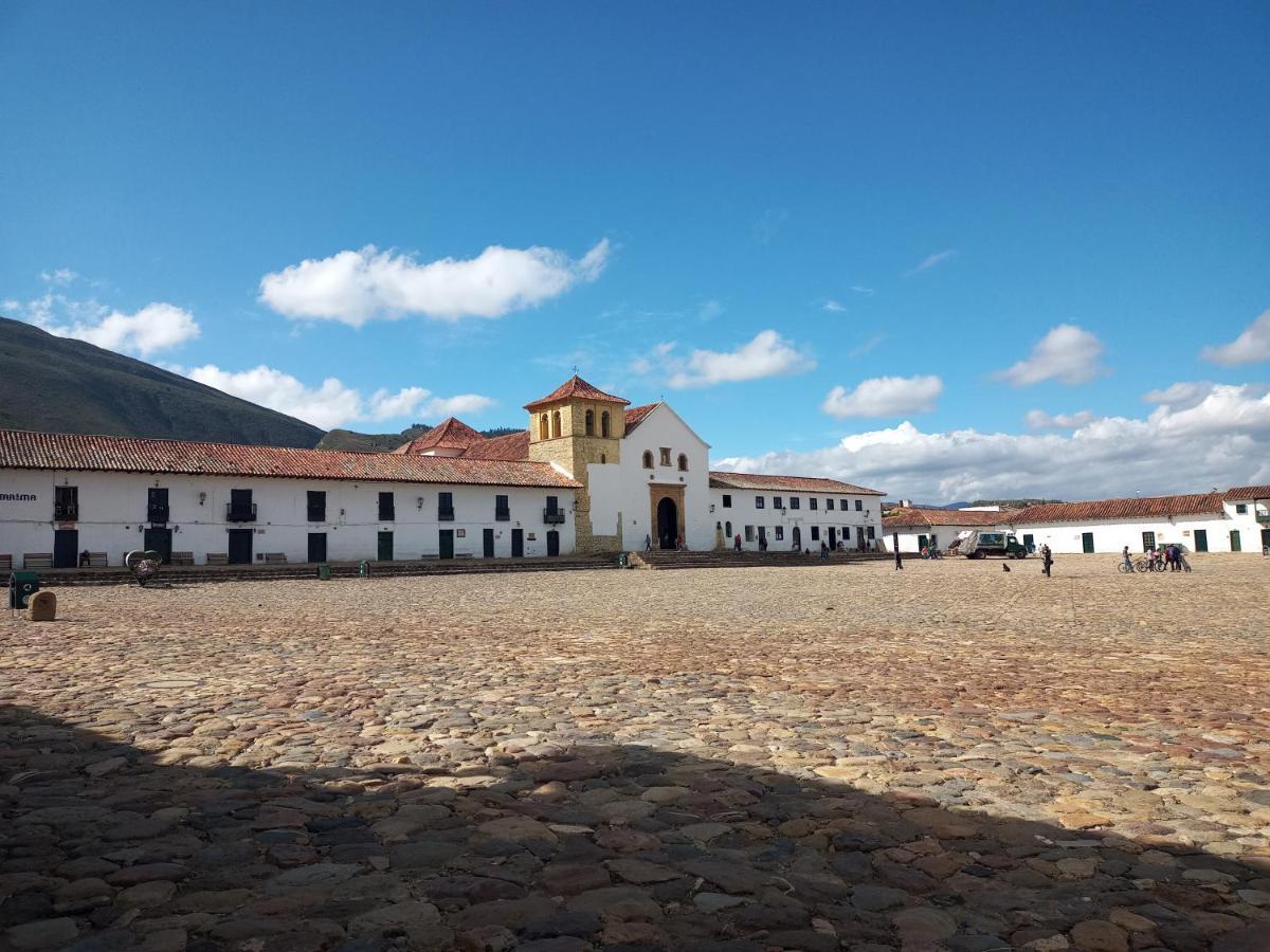 Hospederia La Roca Plaza Principal Panzió Boyacá Kültér fotó